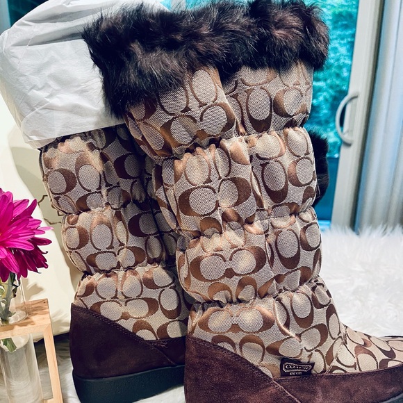 NIB! Coach Theona Snow Boots in Brown Signature Lined with Rabbit Fur - Picture 3 of 9